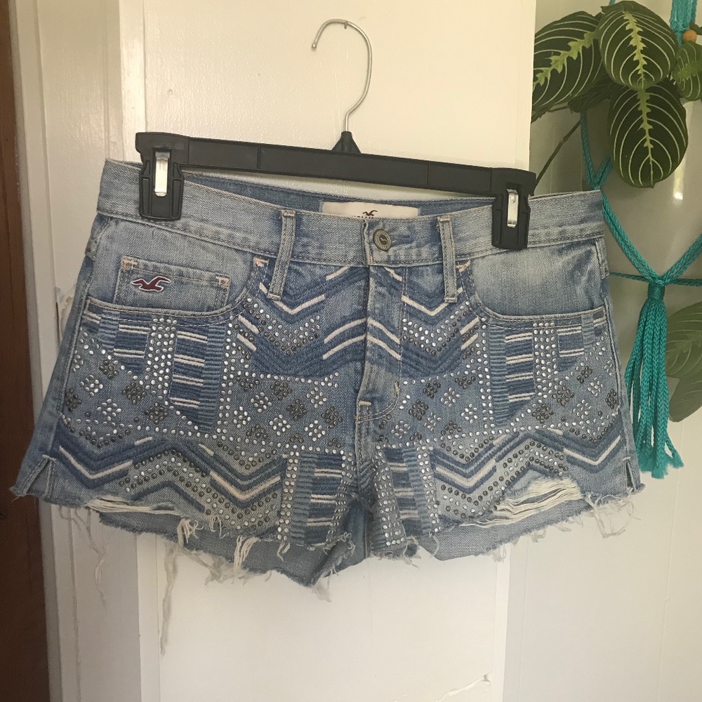 Detailed Hollister Jean Shorts